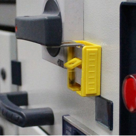 Khóa điện công nghiệp đa năng PROLOCKEY ECL04 – Thiết bị khóa LOTO cho tay gạt tủ điện và công tắc chuyển mạch