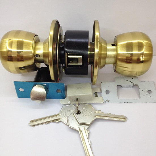 Khóa Tay Nắm Eeli KTNE5831V