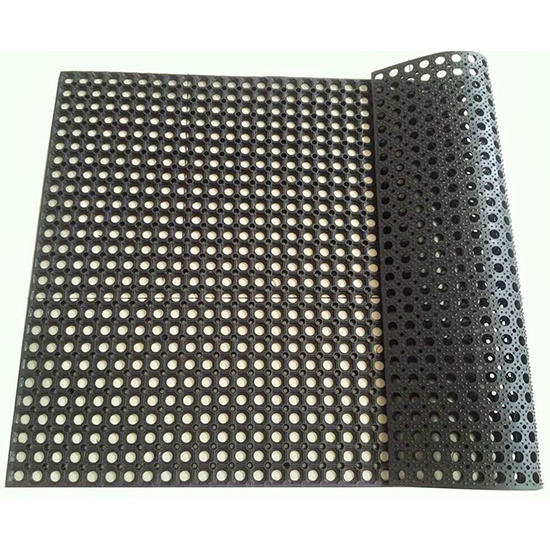 Thảm Cao Su Lỗ WG-701: Giải Pháp Chống Trượt Tối Ưu Cho Chăn Nuôi